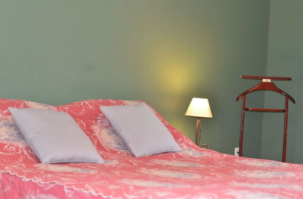 Room, Garden View - Photo 4