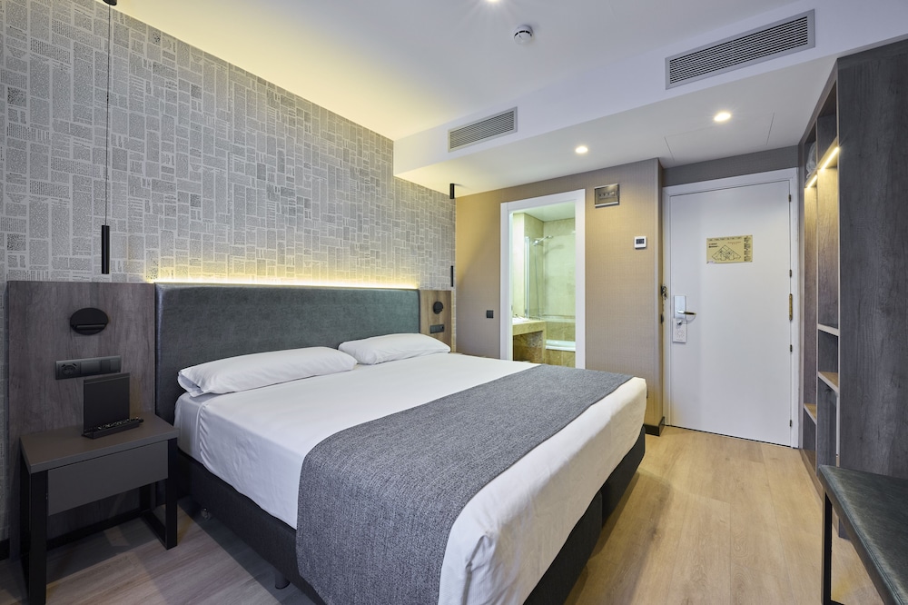 Premium Double Room photo 2