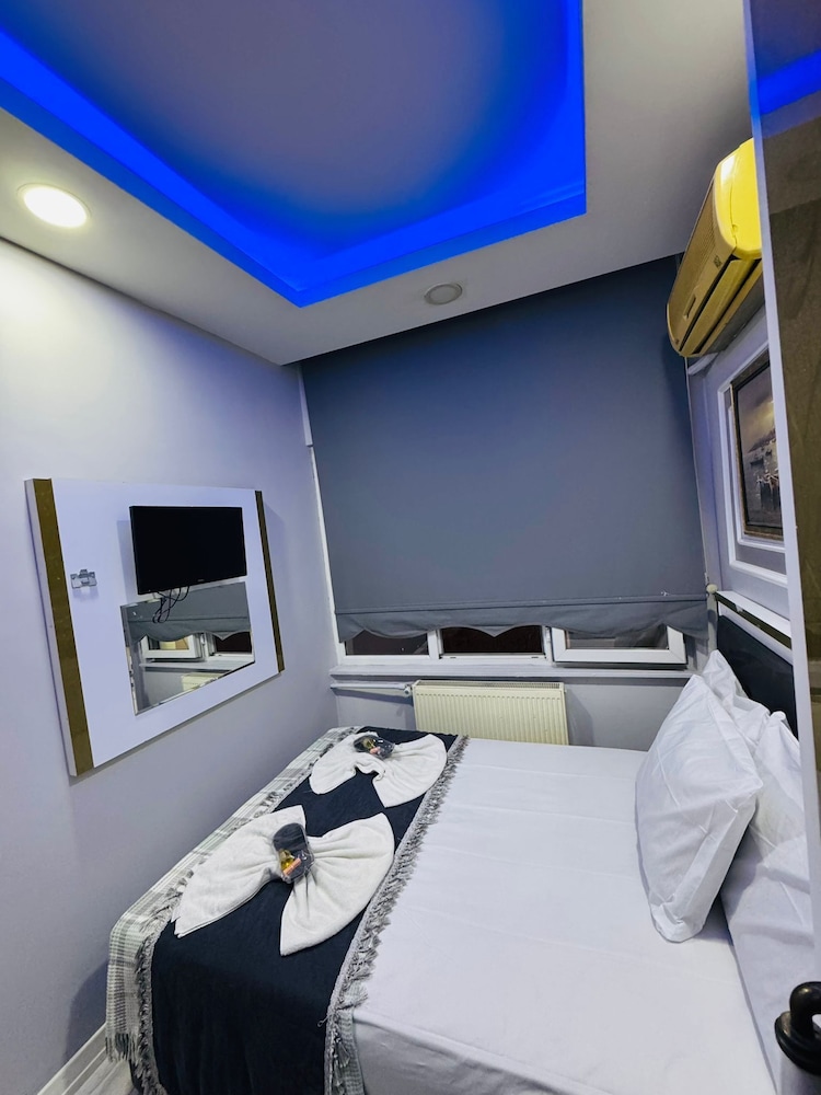 Economy Double Room photo 3