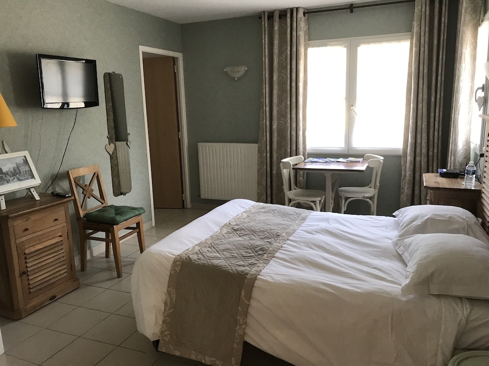 Double Room, Ensuite (PMR) photo 3