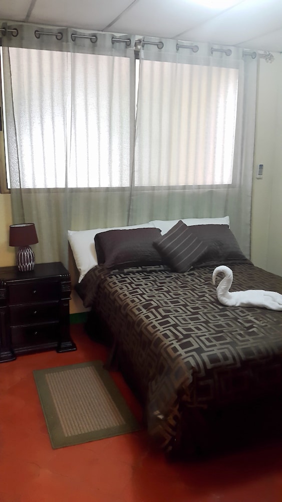 Premier Room, 1 Queen Bed photo 3