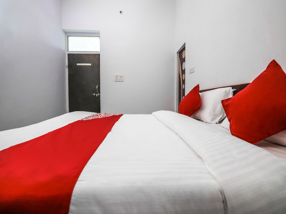 Double Room, 1 Queen Bed