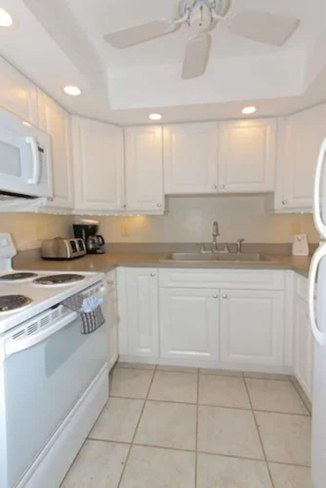 1-bedr.Gulf Front apartment NO PETS photo 3