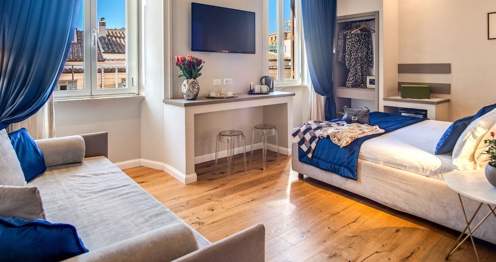 Junior Room, Multiple Beds, Annex Building (Via del Corso 112) photo 3