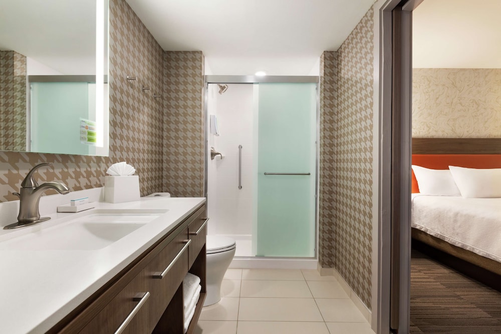 Suite, 1 Bedroom, Non Smoking - Photo 12