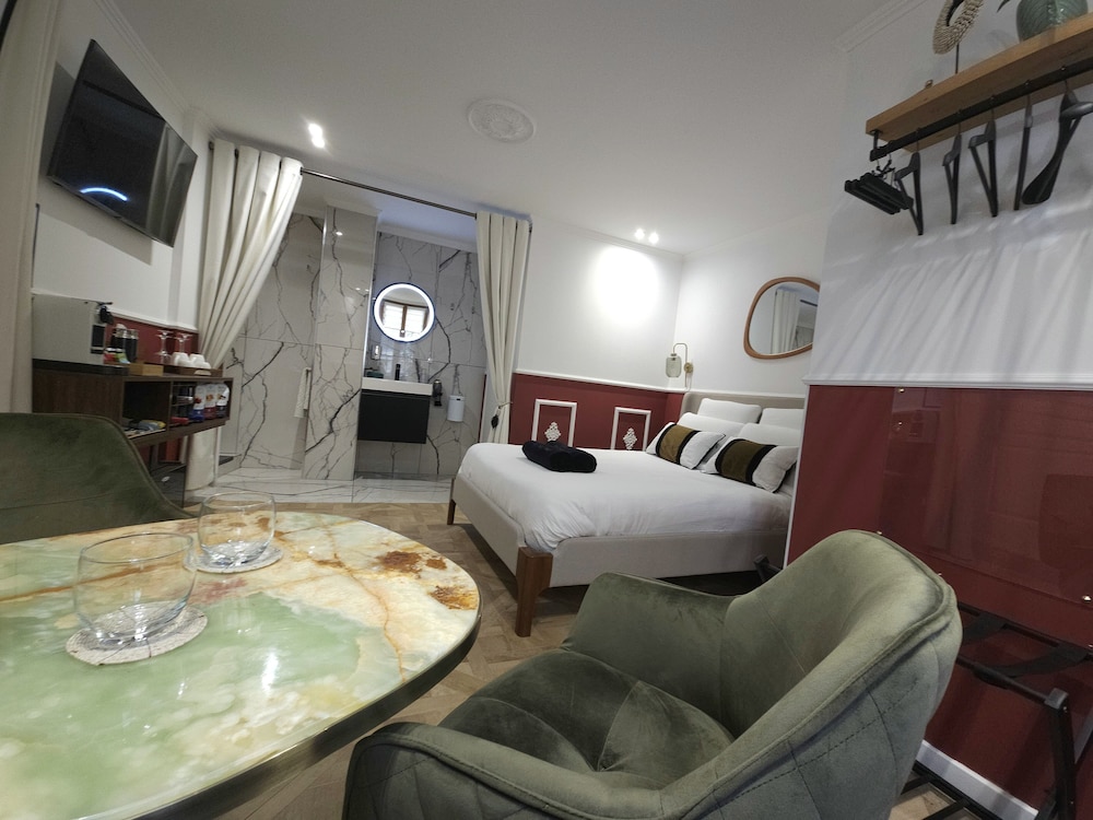Superior Room - Photo 1