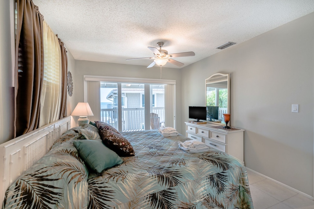 Condo (2 Bedrooms) photo 3