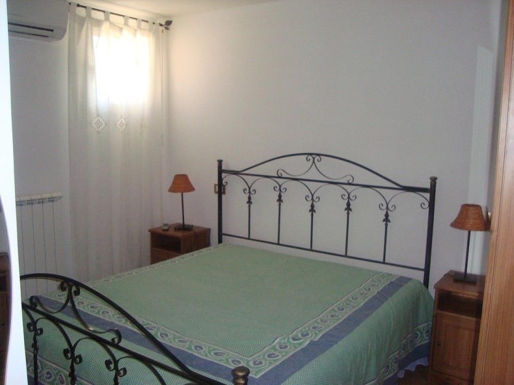 Apartment (Mandarino)