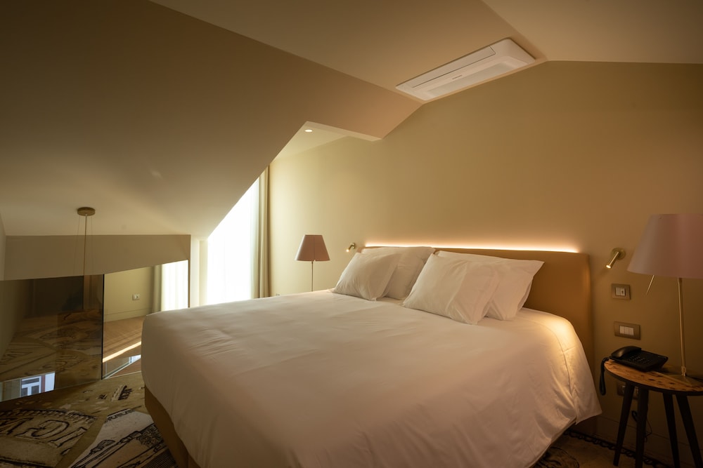 Superior Suite (Master)
