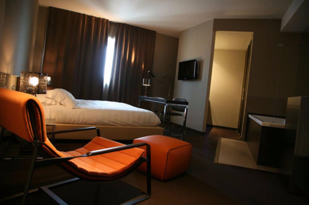 Deluxe Room - Photo 1