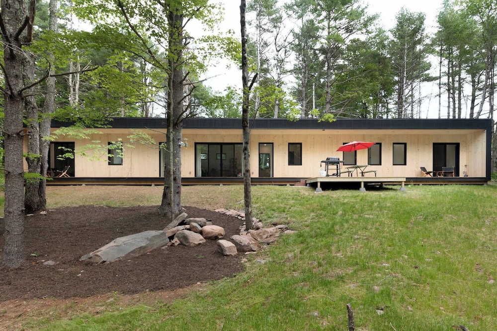 100ft of Forest Light - Modern Catskills Escape, 사진 8