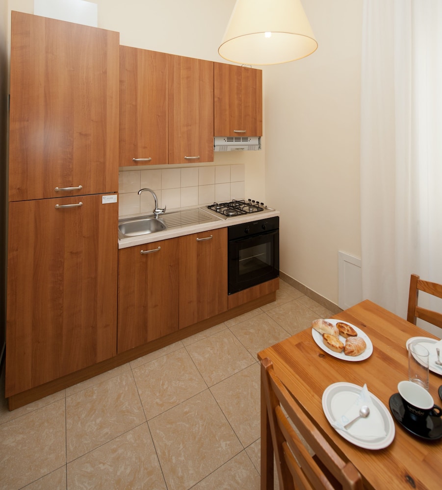 Mirage, Photo 4
