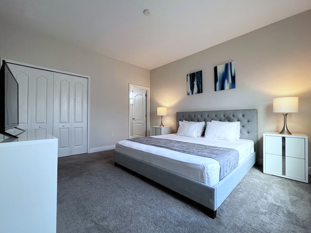 House, 5 Bedrooms
