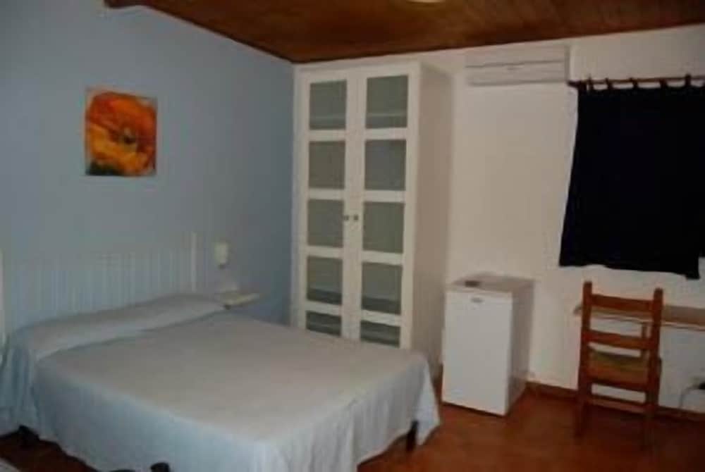 Economy Double Room photo 1