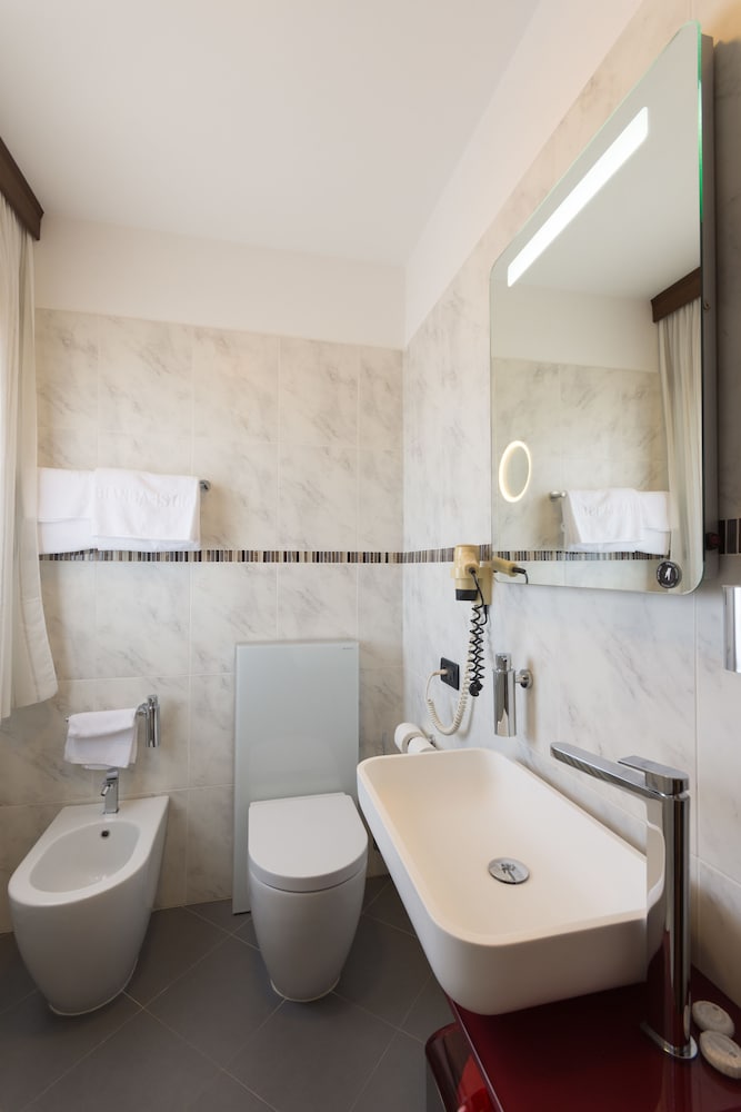 Double or Twin Room - Photo 1