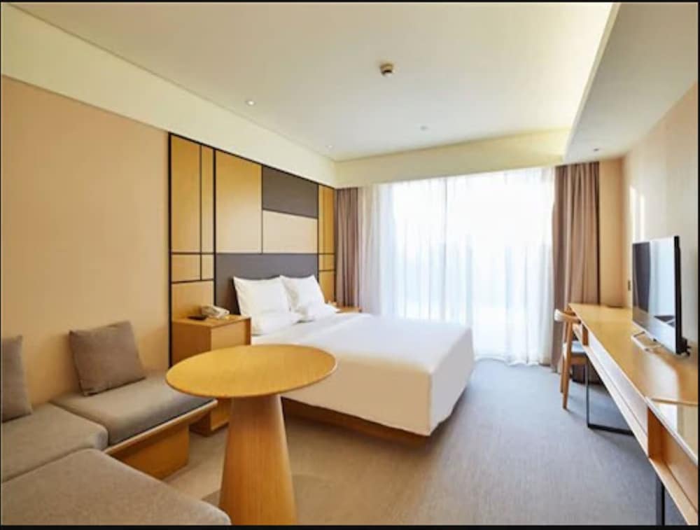 Business Double Room, City View photo 2