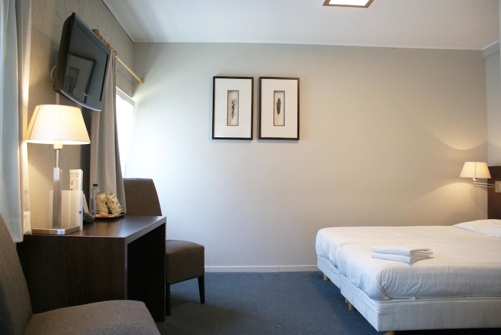 Standard Double Room photo 2