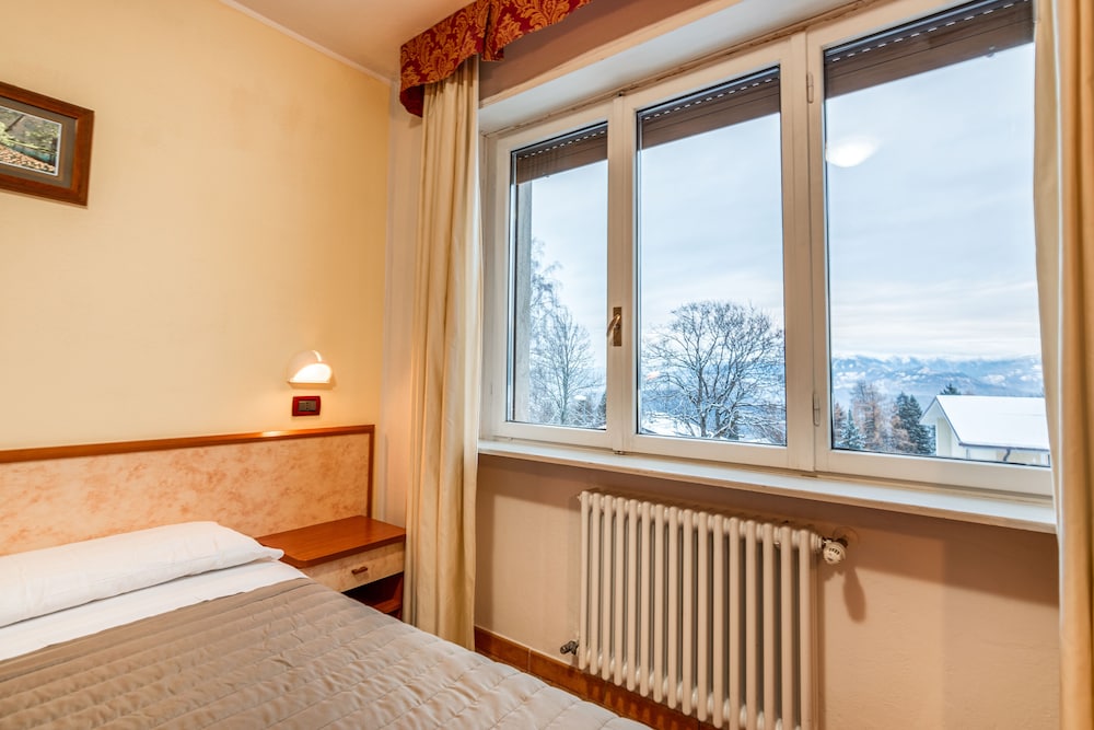 Standard Double Room photo 3