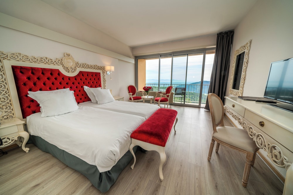 Deluxe Double Room, Balcony photo 3