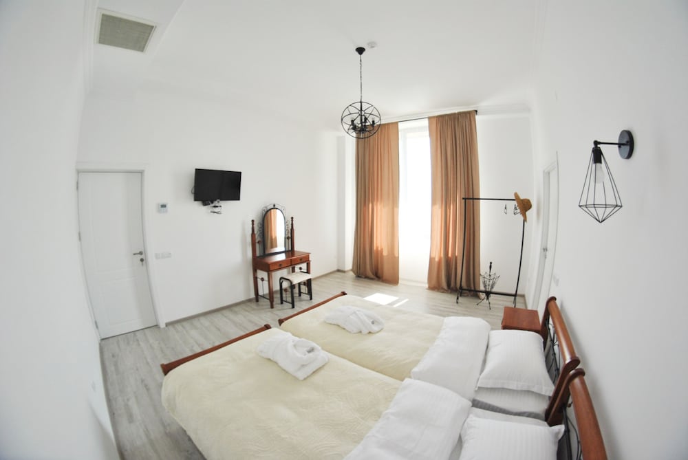 Family Room, Multiple Beds, Pool View photo 3