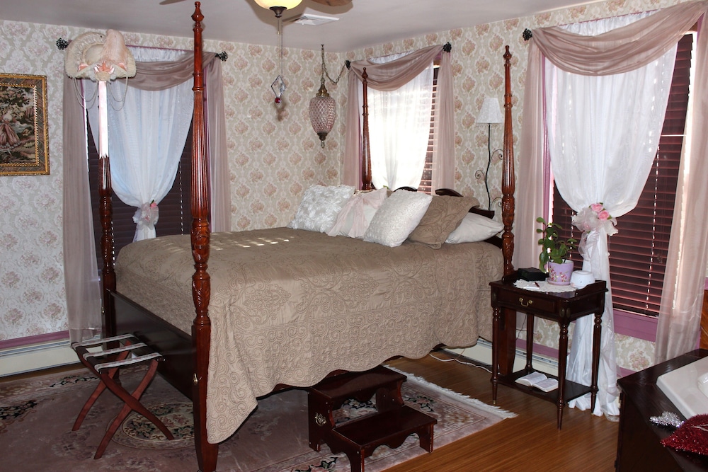 Honeymoon Haven photo 1