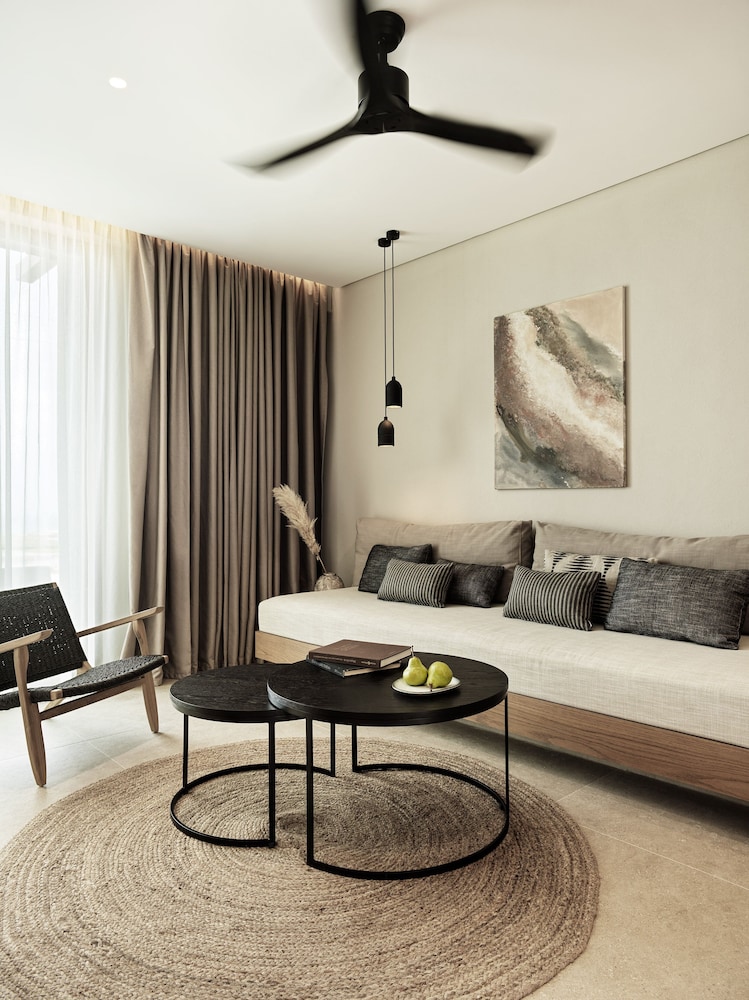 Suite, Private Pool, Sea View (Lava) - Photo 9