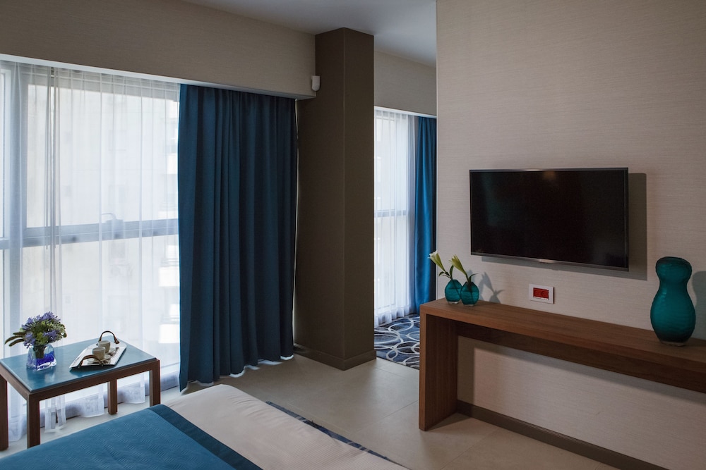 Business Double or Twin Room, City View photo 1