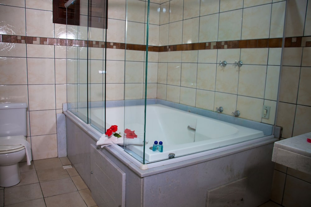 Suite Com Hidromassagem photo 3