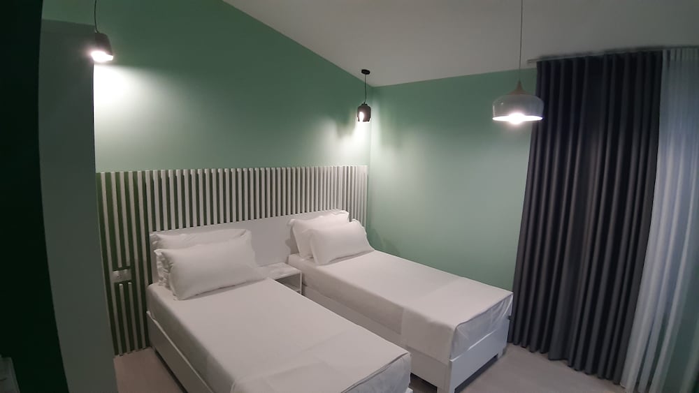 Deluxe Twin Room photo 3