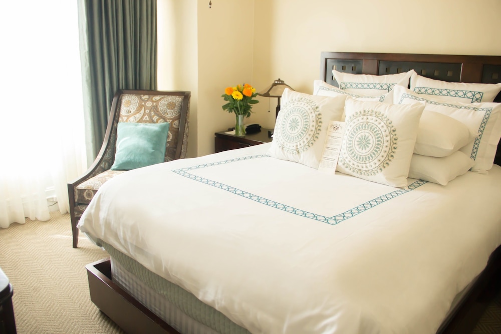 C Suite, 1 Bedroom (Hearing Impaired, No Air Conditioning)