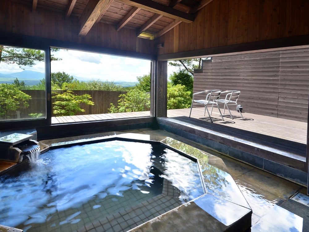 Japanese Western Style Room - Kuri, Daidai with Semi Open Air Bath photo 2