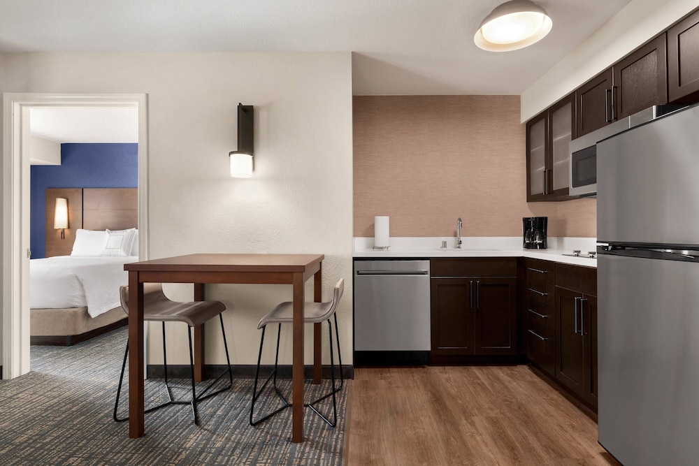 Suite, 1 Bedroom photo 3