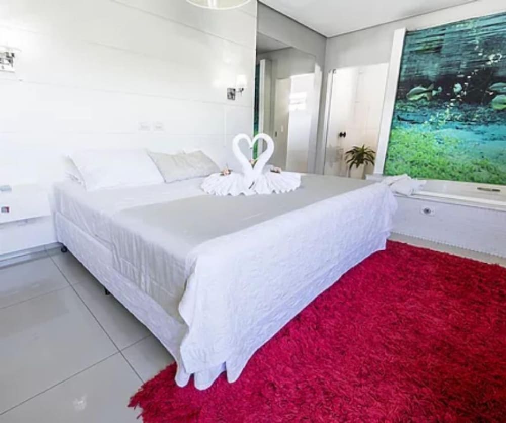 Luxury Suite photo 1