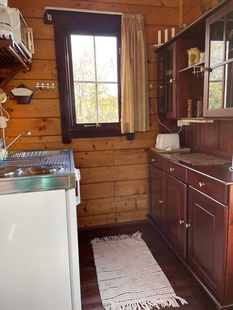 Cabin, 2 Bedrooms photo 3
