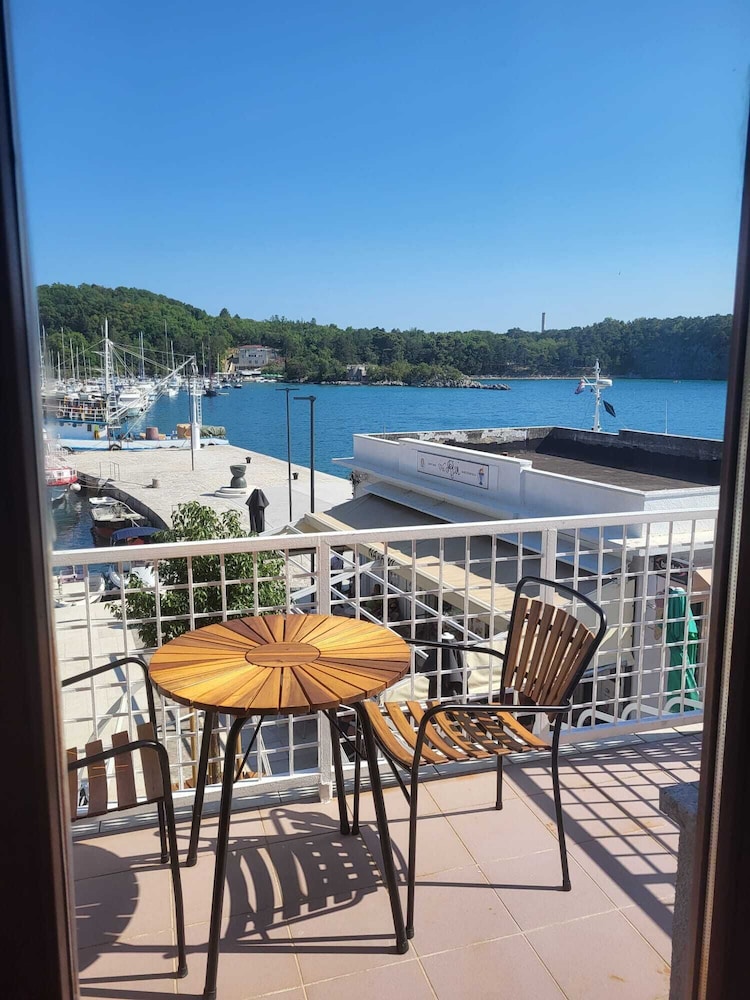 Double Room, Balcony, Sea View photo 2