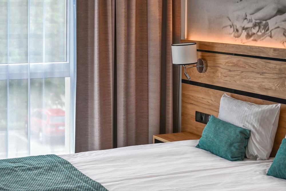 Basic Double Room thumbnail 5