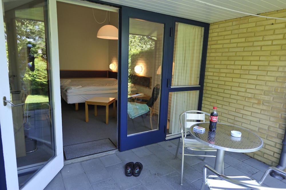 Double Room, Patio, Garden Area photo 2