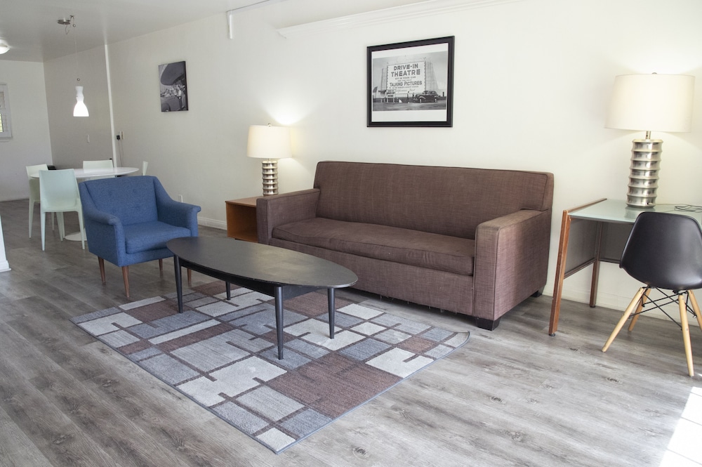 Suite, 2 Bedrooms thumbnail 5