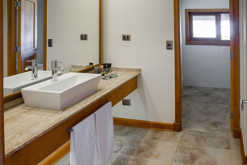 Superior Room, Non Smoking - Photo 4