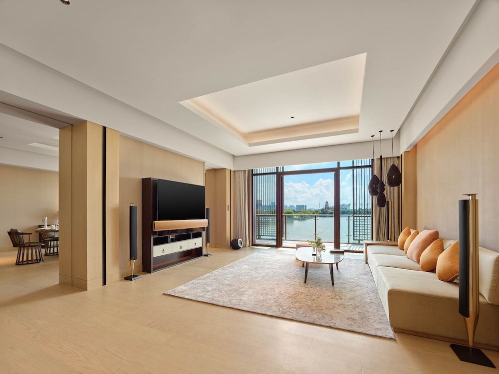 Presidential Suite, 1 King Bed photo 2