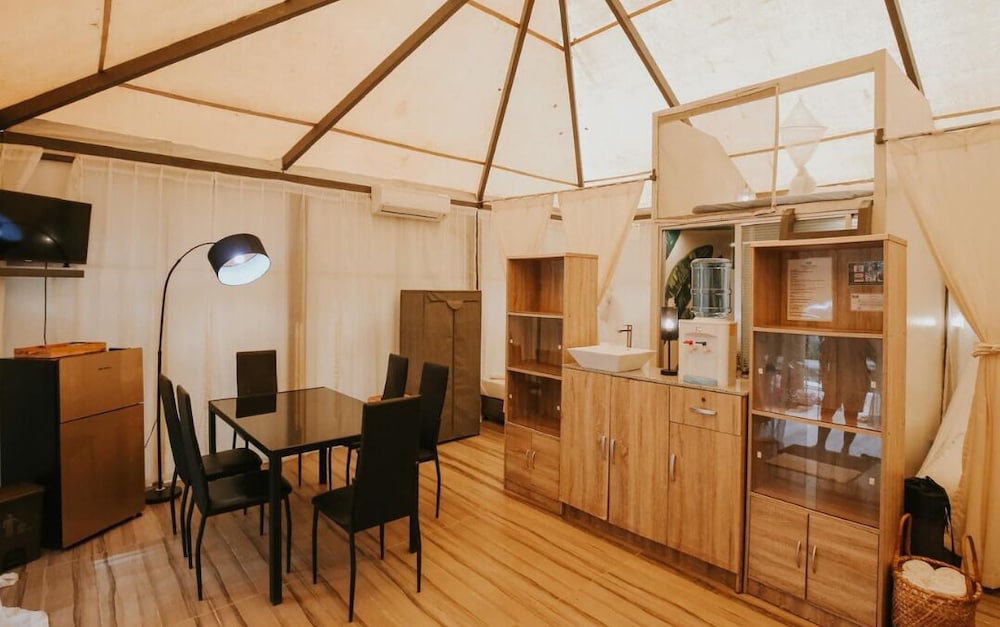 Family Glamping Tent - Photo 5