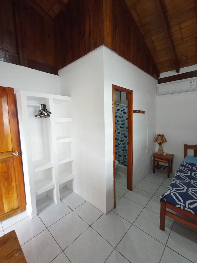 Superior Room, 1 Queen Bed, Oceanfront photo 3