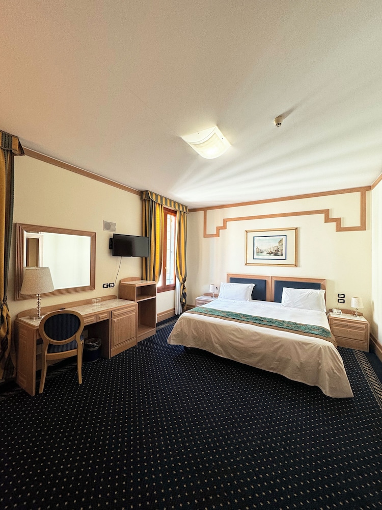 Superior Room photo 3
