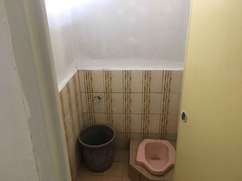 1-Bed Non AC - Photo 3