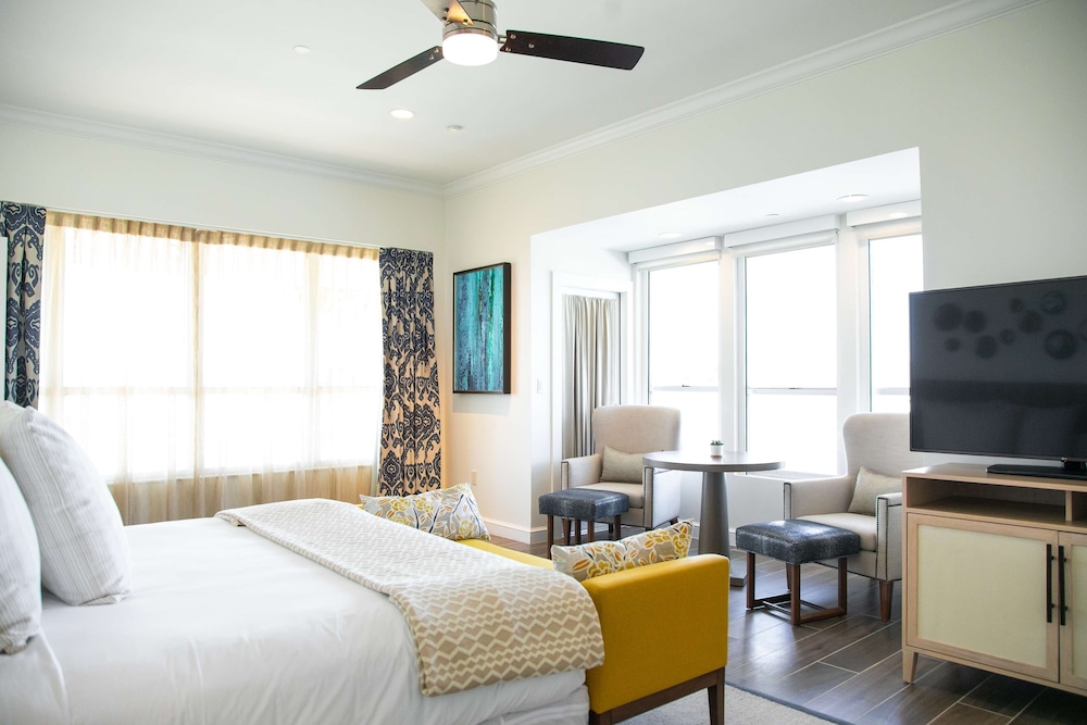 Admiral's Suite - Photo 5