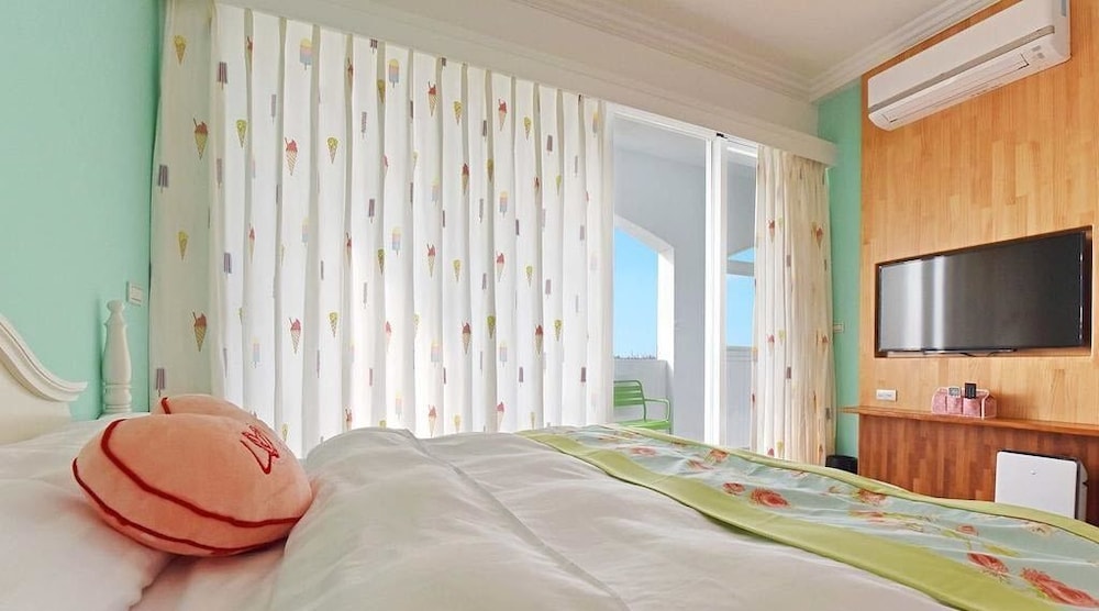 201 Quadruple Room - Photo 10