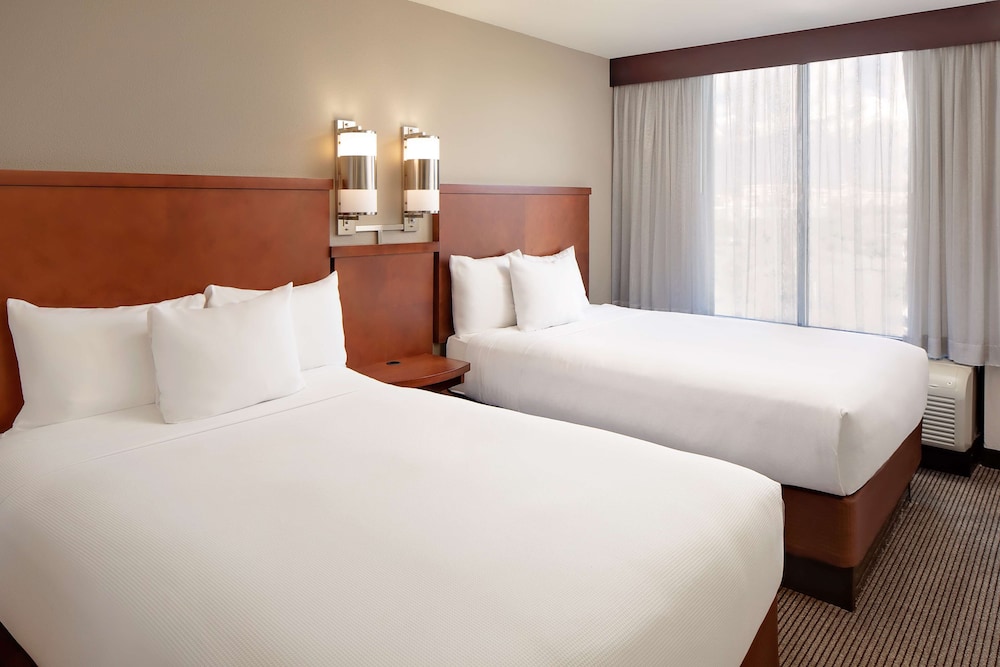 Room, Multiple Beds - Photo 1