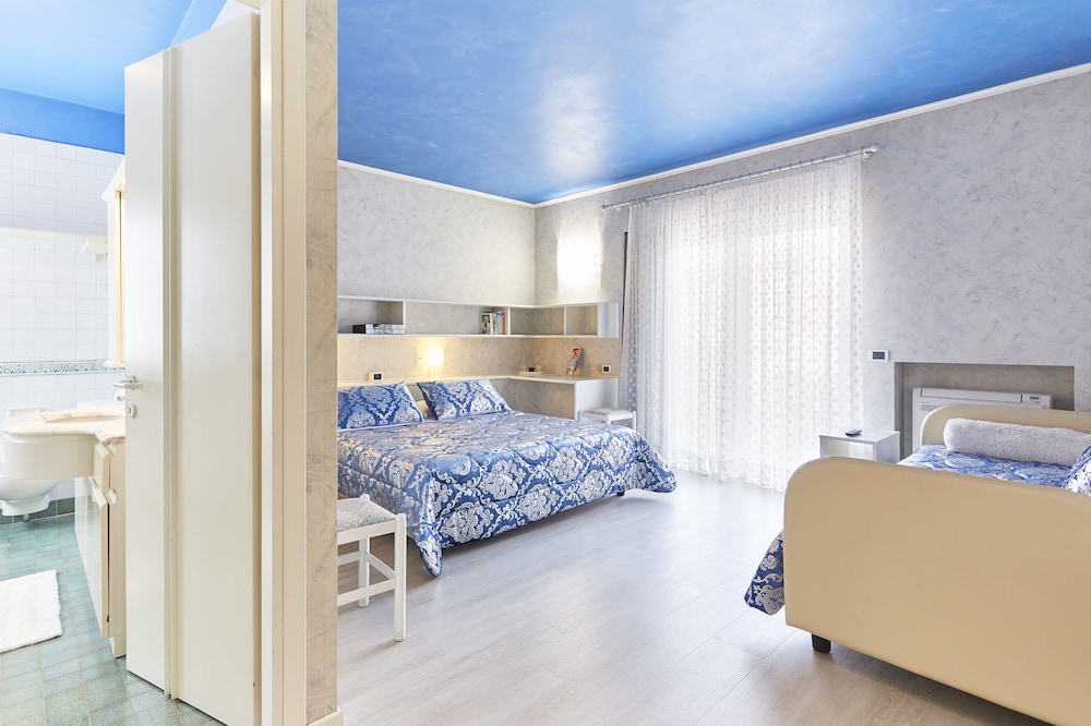 Elite Double Room photo 2
