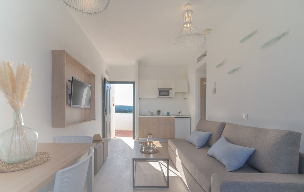 Superior Apartment, 1 Bedroom, Balcony (Club) - Photo 3