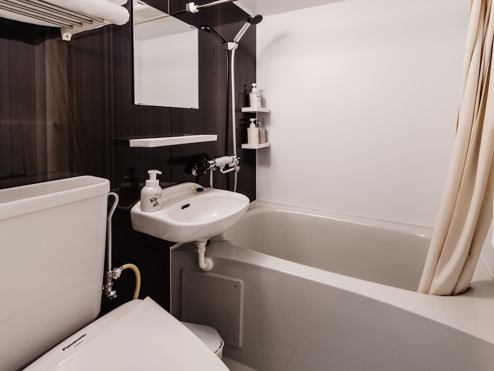 Executive Twin Room, Non Smoking - Photo 11